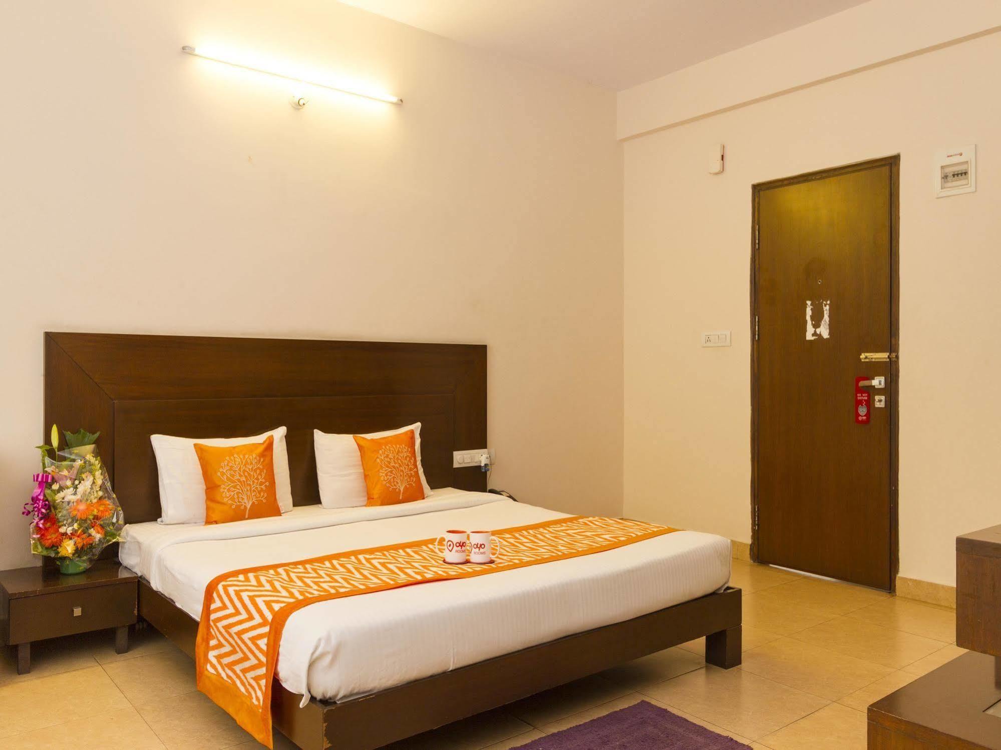 Oyo Rooms Rt Nagar Bangalore Exteriör bild
