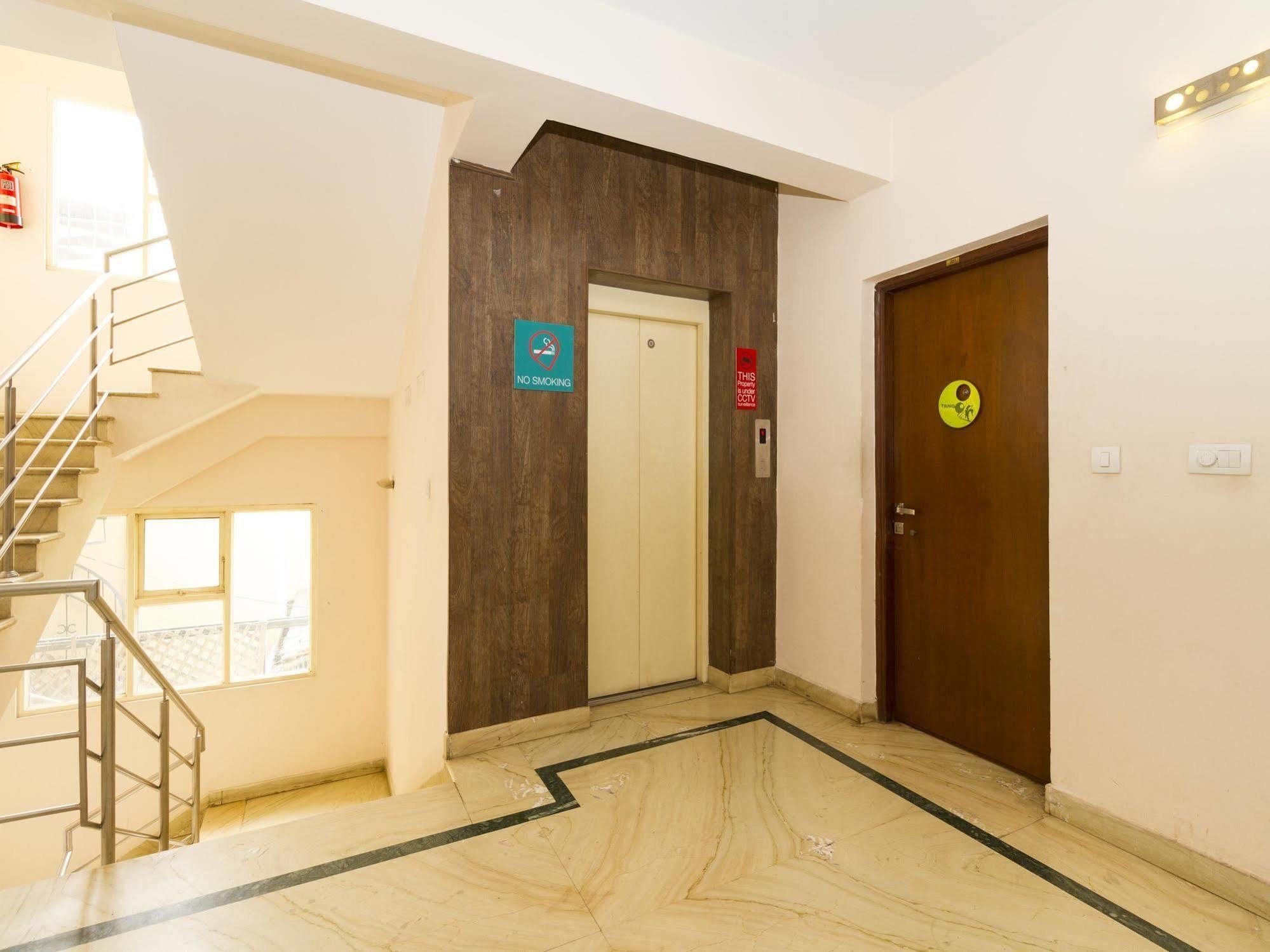 Oyo Rooms Rt Nagar Bangalore Exteriör bild
